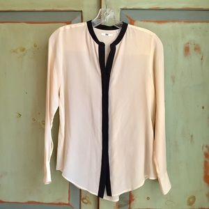 Uniqlo silk cream and black blouse